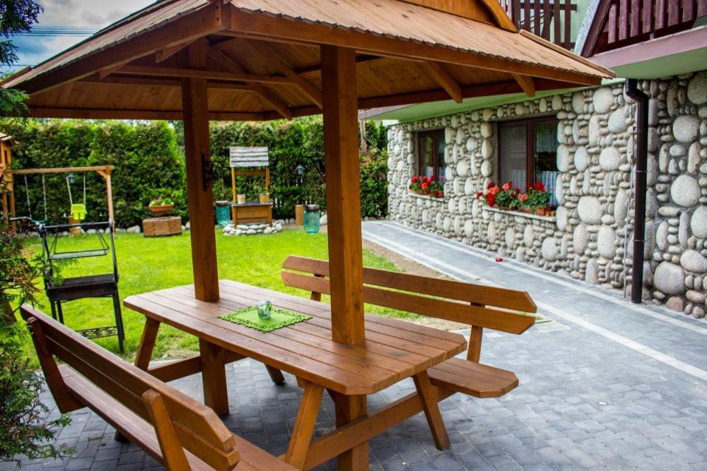 Rodzinny Dom I Apartamenty U Ciwersa Z Balia W Ogrodzie Bialka Tatrzanska Dış mekan fotoğraf