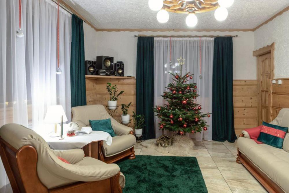Rodzinny Dom I Apartamenty U Ciwersa Z Balia W Ogrodzie Bialka Tatrzanska Dış mekan fotoğraf