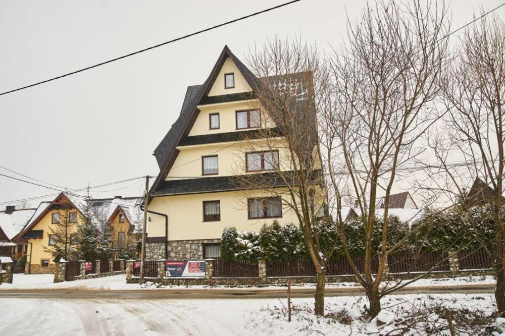Rodzinny Dom I Apartamenty U Ciwersa Z Balia W Ogrodzie Bialka Tatrzanska Dış mekan fotoğraf