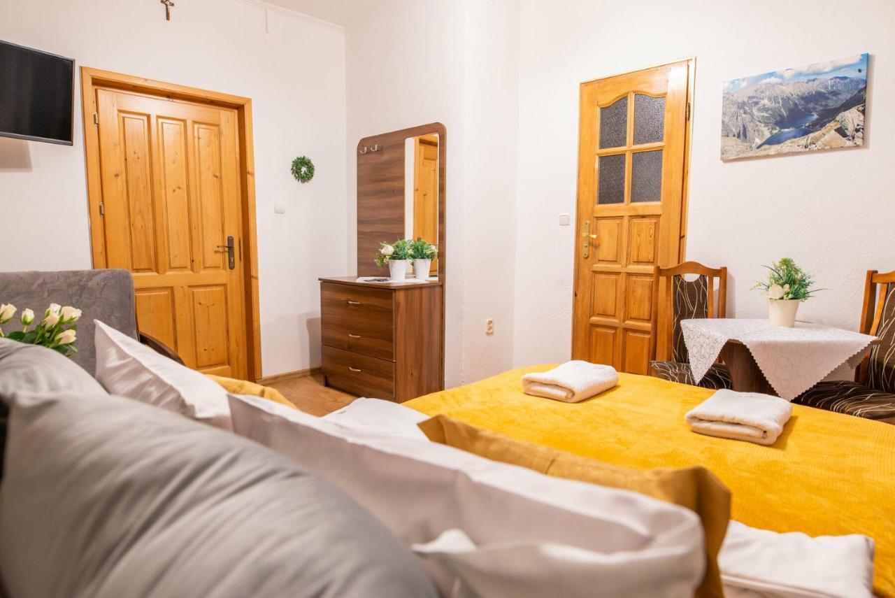 Rodzinny Dom I Apartamenty U Ciwersa Z Balia W Ogrodzie Bialka Tatrzanska Dış mekan fotoğraf