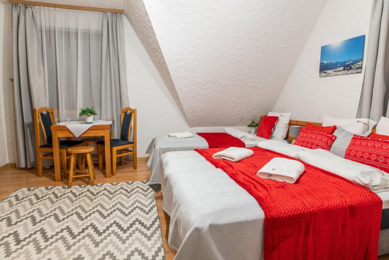 Rodzinny Dom I Apartamenty U Ciwersa Z Balia W Ogrodzie Bialka Tatrzanska Dış mekan fotoğraf