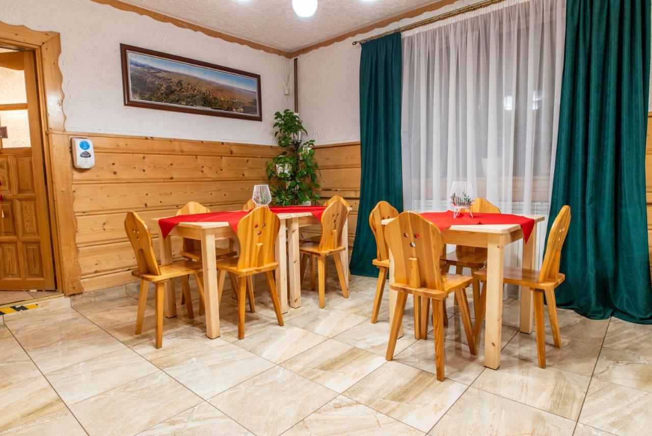 Rodzinny Dom I Apartamenty U Ciwersa Z Balia W Ogrodzie Bialka Tatrzanska Dış mekan fotoğraf