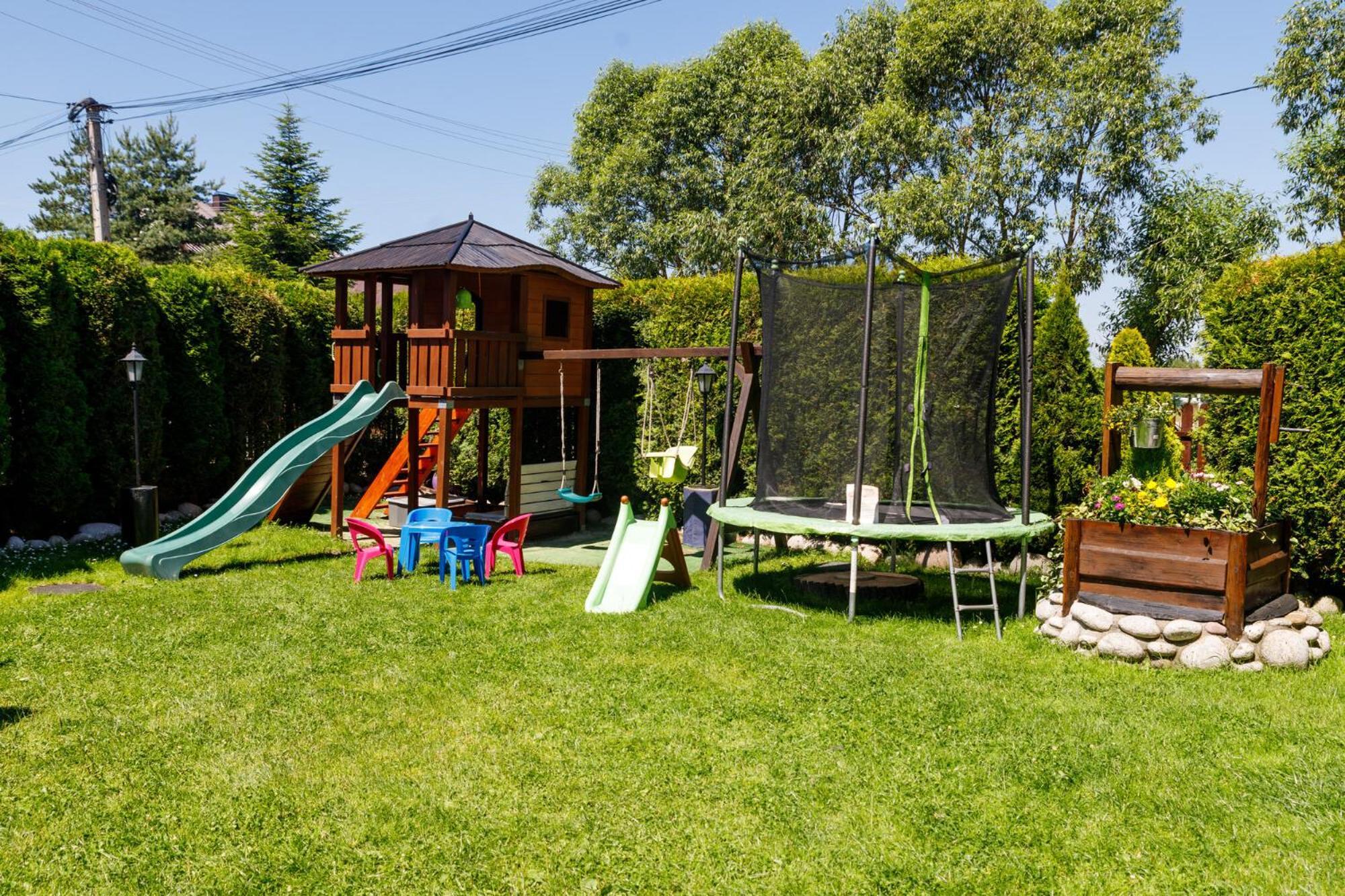 Rodzinny Dom I Apartamenty U Ciwersa Z Balia W Ogrodzie Bialka Tatrzanska Dış mekan fotoğraf